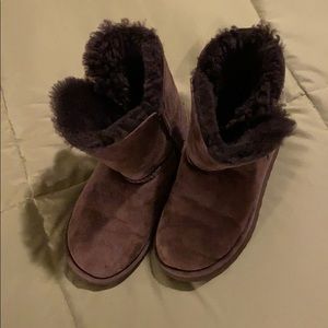 Girl’s Ugg Boots- Brown